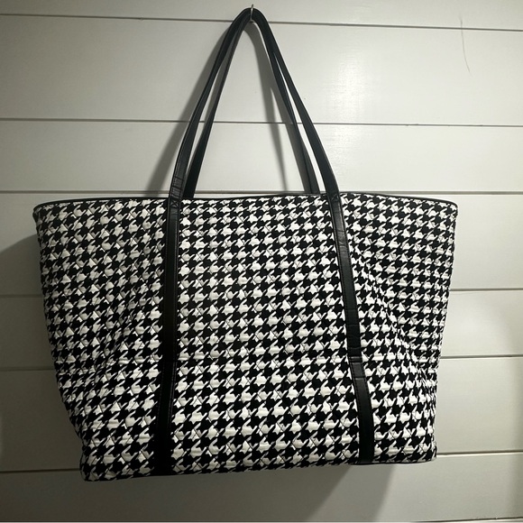 Vera Bradley Black White XL Weekender Travel Bag 25x15x8 - Picture 7 of 16